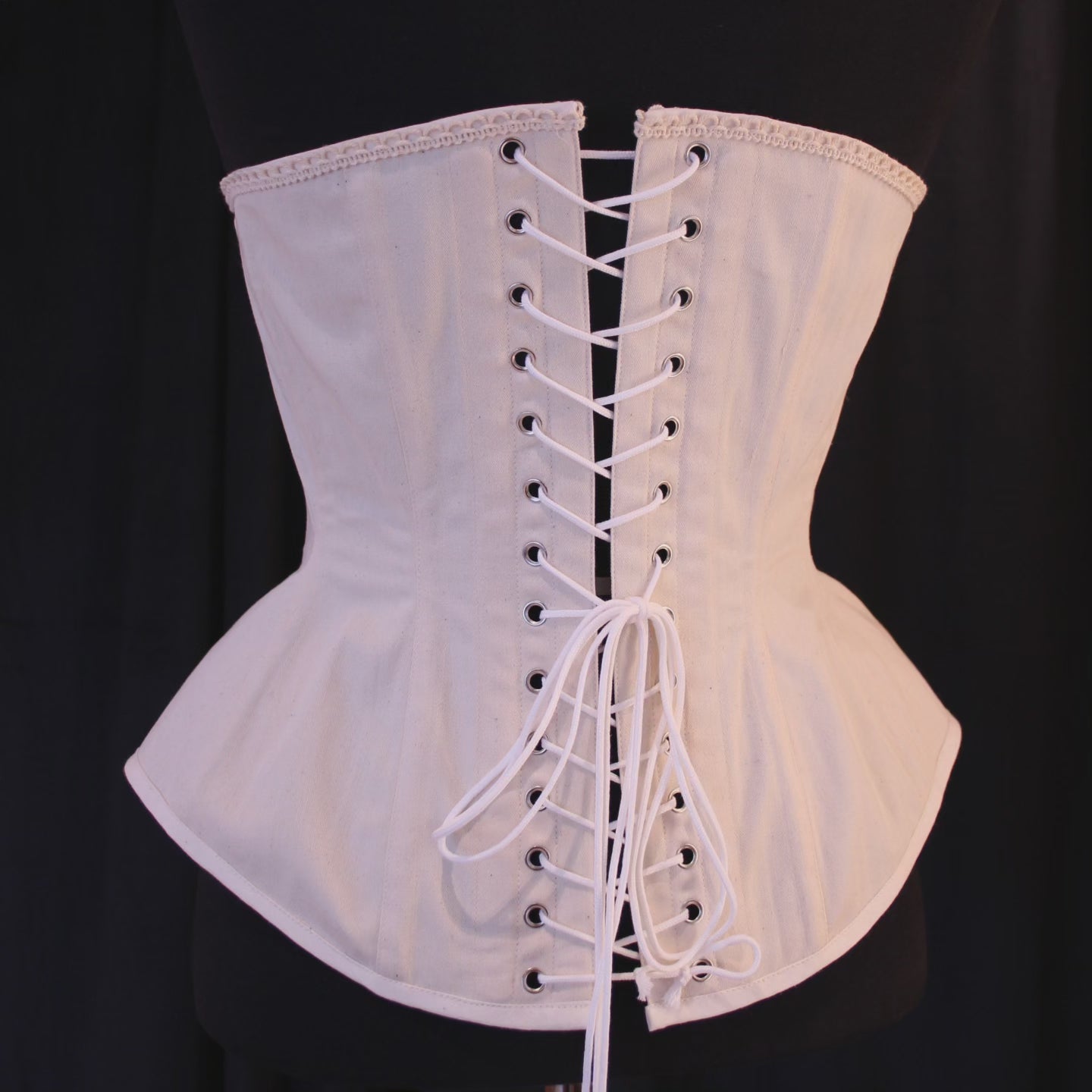 Vanisha, luonnonvalkoinen (68cm)