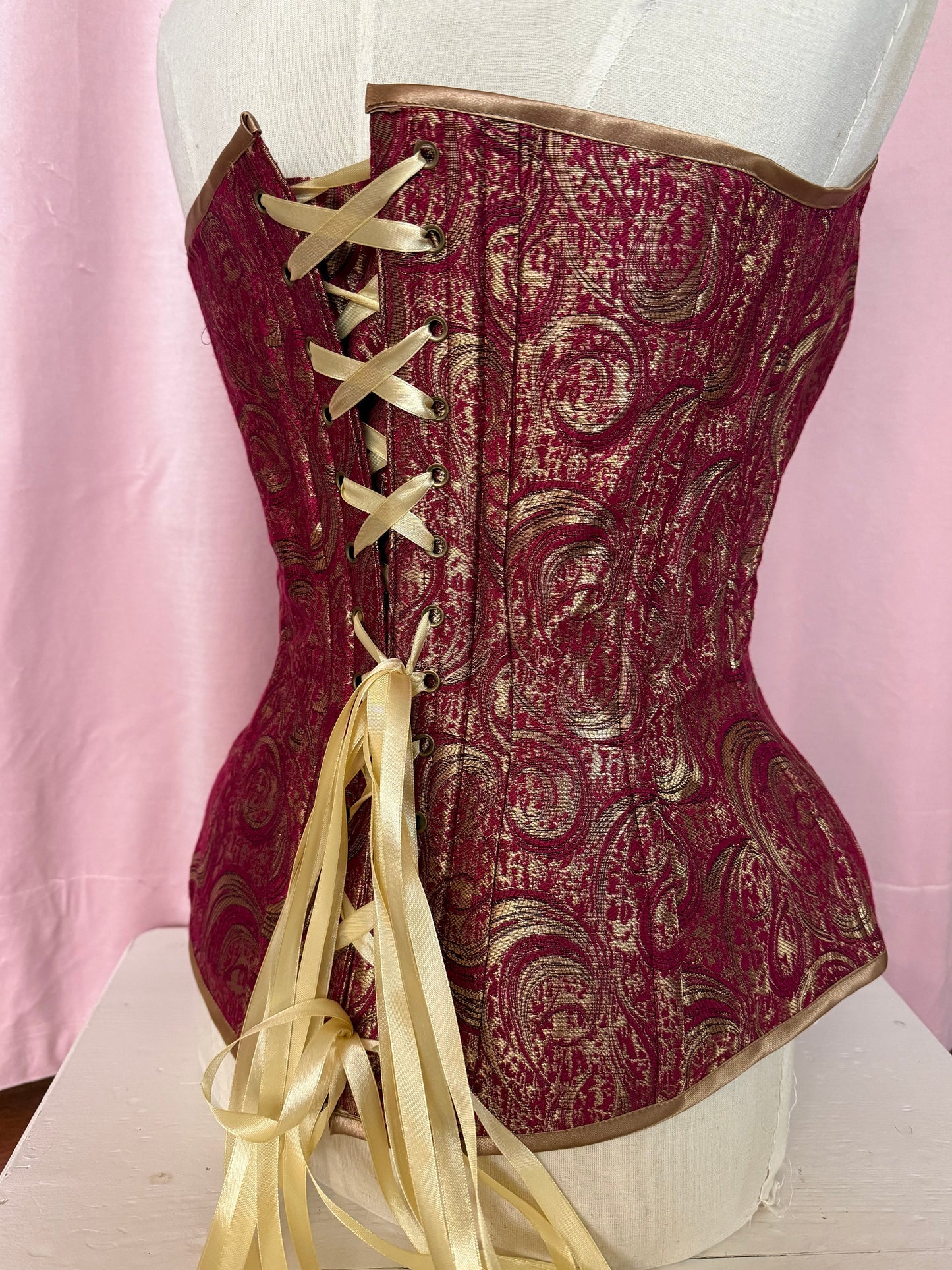 Josefin, pinkki metalli, 75 cm L/XL