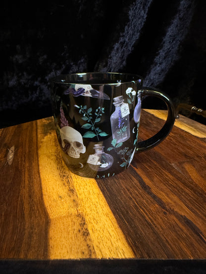 Viiniä ja kalloja- muki