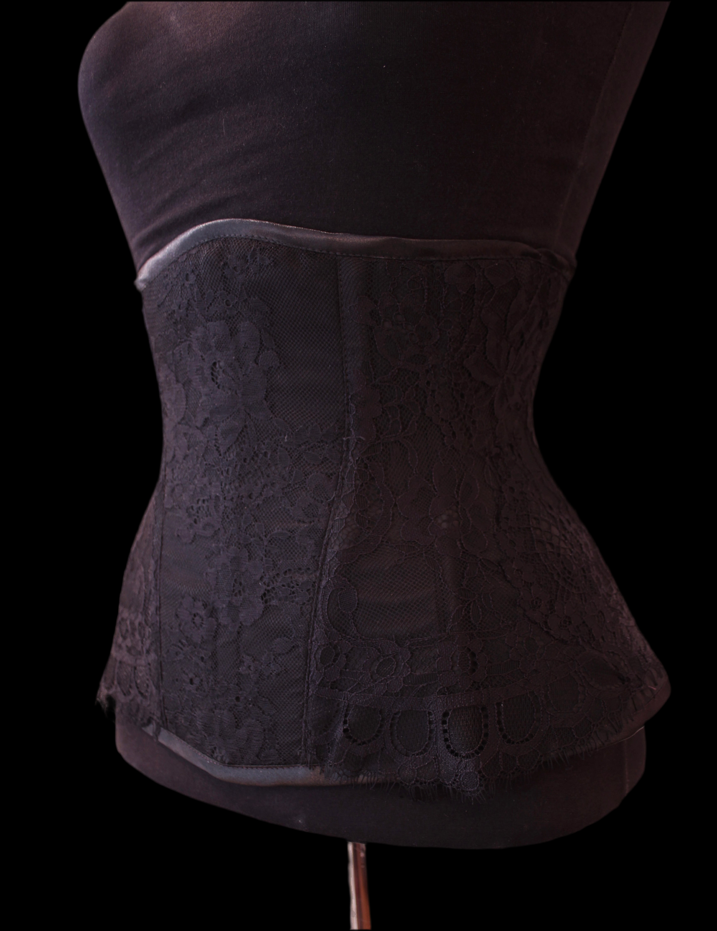 Lace Sirra (58cm)